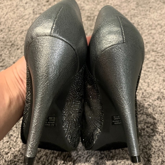 Style & Co Naveah Heels Pewter  size 6.5 - Picture 11 of 12